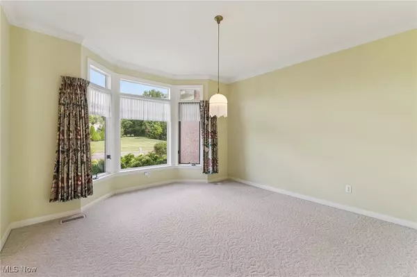 Cuyahoga Falls, OH 44223,708 Dominic DR