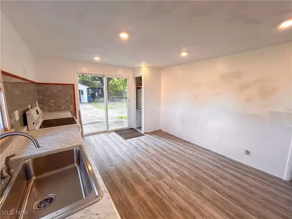 Mineral Ridge, OH 44440,3872 Main ST