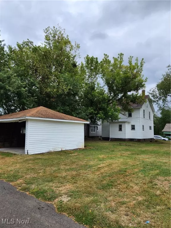 Canton, OH 44707,511 Girard AVE SE