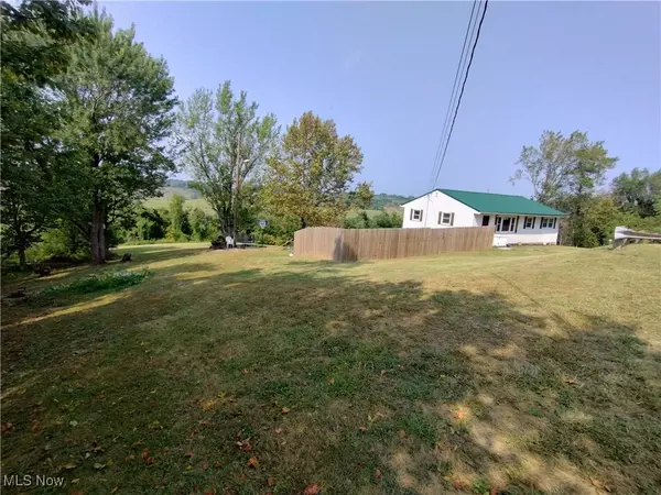 Barnesville, OH 43713,61900 Fairview RD