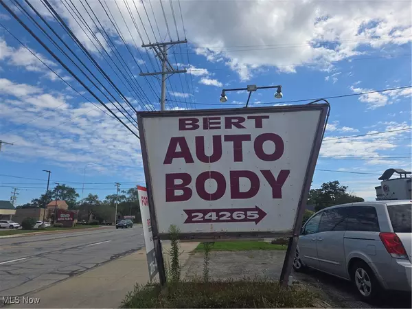 North Olmsted, OH 44070,24265 Lorain RD