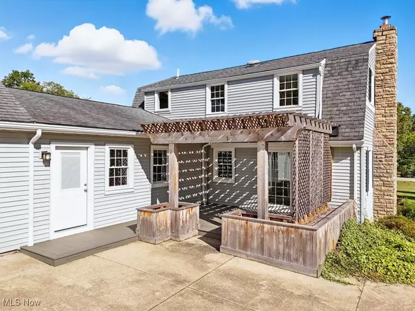 Brecksville, OH 44141,11220 Snowville RD