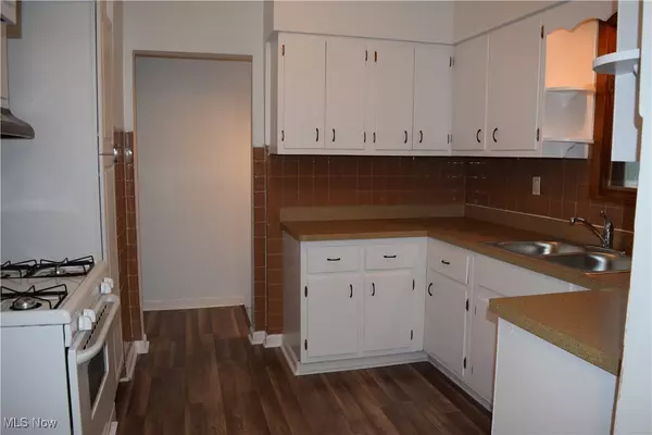 Fairport Harbor, OH 44077,713 East ST