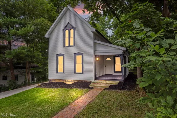 226 S Hambden ST, Chardon, OH 44024