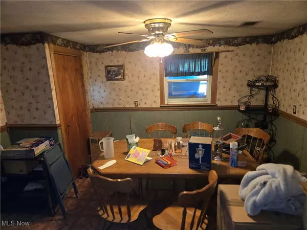 Oberlin, OH 44074,182 E Hamilton ST