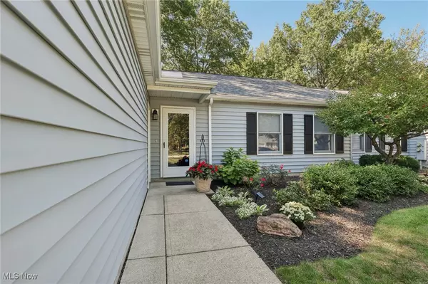 Avon, OH 44011,2244 Candlewood DR