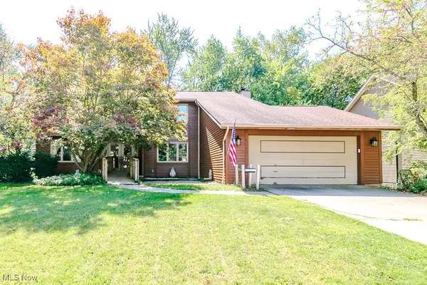 6464 Woodhawk DR, Mayfield Heights, OH 44124