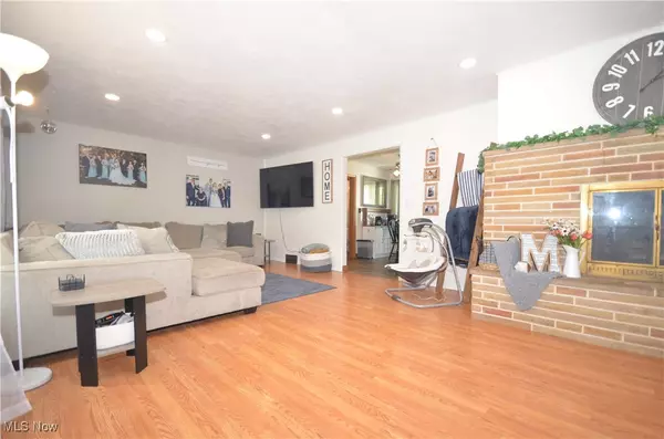 Tallmadge, OH 44278,999 Howard DR