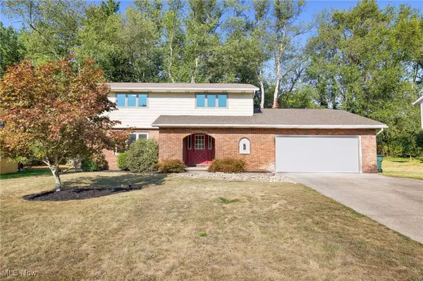 7336 Ashburton CIR NW, North Canton, OH 44720