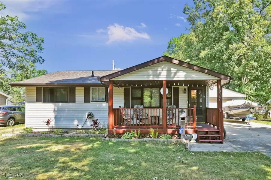 1877 E 39th ST, Lorain, OH 44055