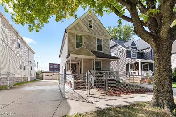 1338 W 76th ST, Cleveland, OH 44102