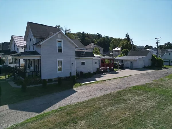 Coshocton, OH 43812,1421 Chestnut ST