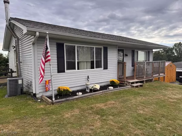 69895 Woods RD, Bridgeport, OH 43912