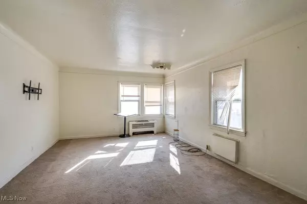 Cleveland, OH 44120,2824-2826 E 130th ST