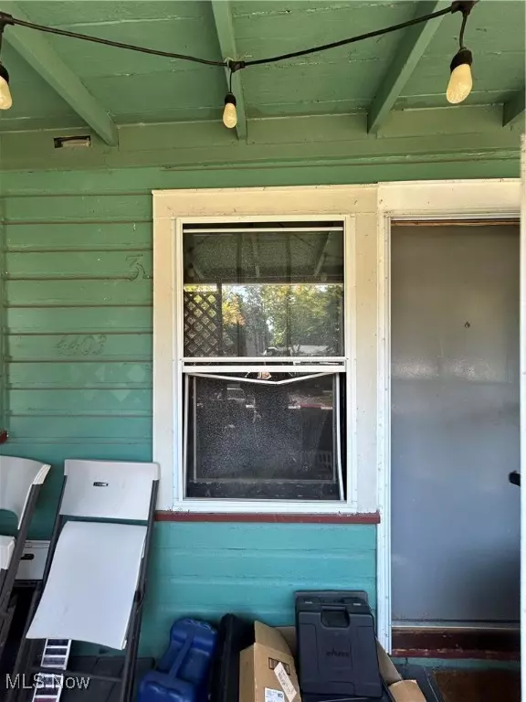 Cleveland, OH 44113,4407 Clinton AVE