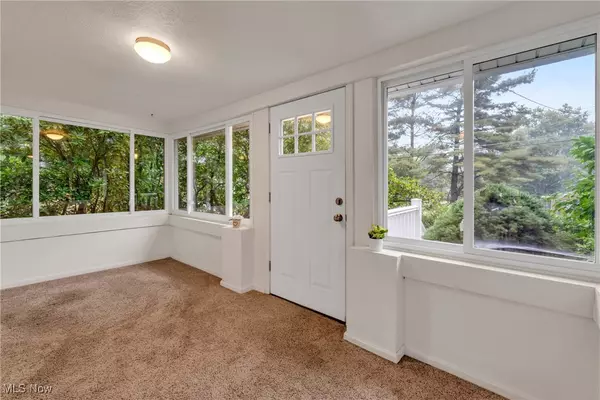 Norton, OH 44203,3978 Bushey AVE