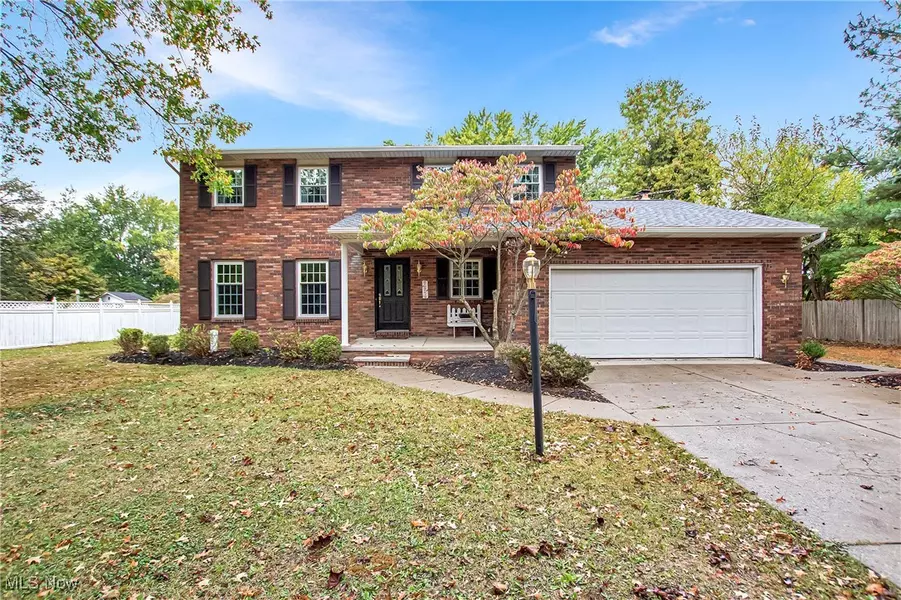 105 Windbrook CT, Elyria, OH 44035