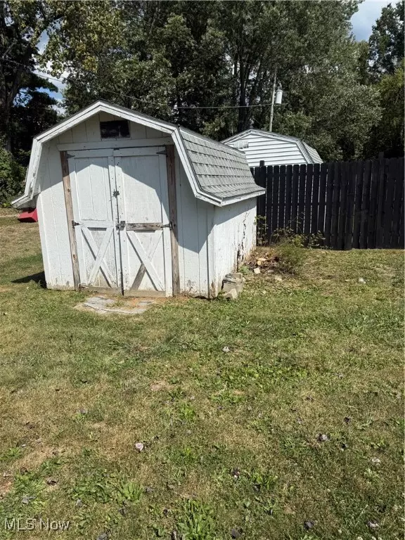 Uhrichsville, OH 44683,2025 N Water Street EXT