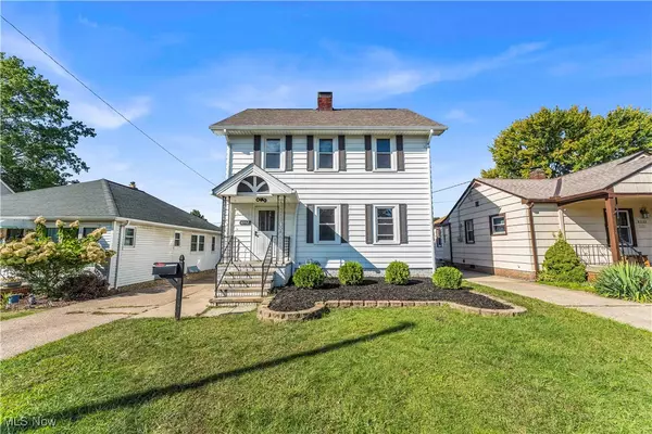 Parma, OH 44129,8302 Pinegrove AVE