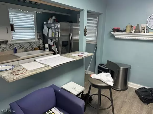 Youngstown, OH 44512,5922 South AVE