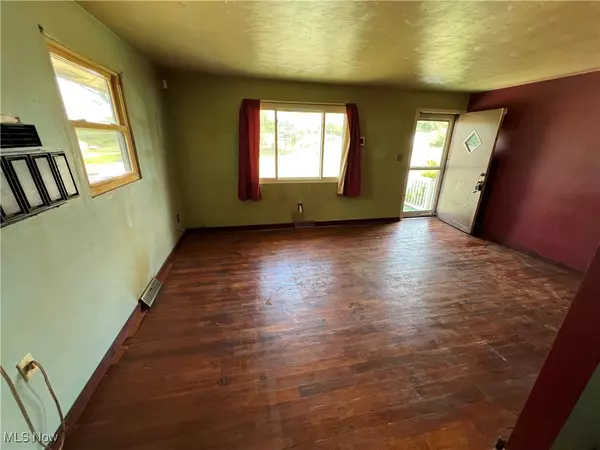 Campbell, OH 44405,430 Mccartney RD