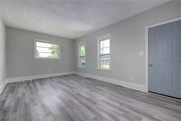 Warrensville Heights, OH 44128,18104 Garden BLVD