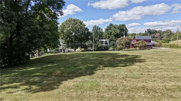 Fredericksburg, OH 44627,591 N Mill ST #D