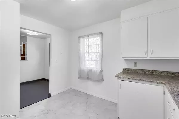 Youngstown, OH 44502,718 E Laclede AVE