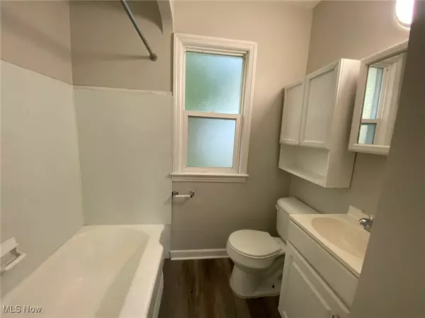 Euclid, OH 44132,25650 Shoreview AVE