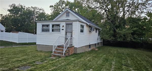 5606 Jefferson AVE,  Maple Heights,  OH 44137