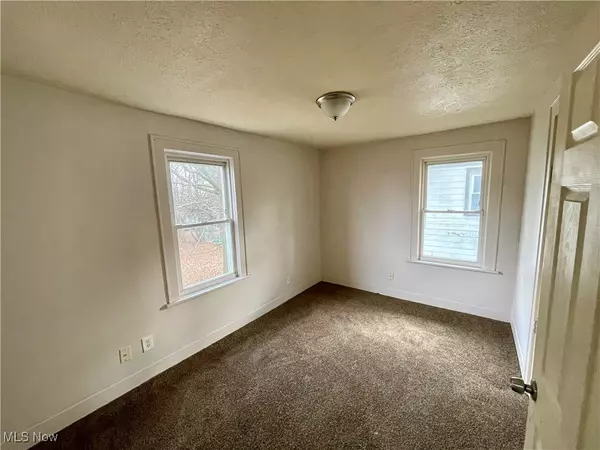 Akron, OH 44306,495 Elbon AVE