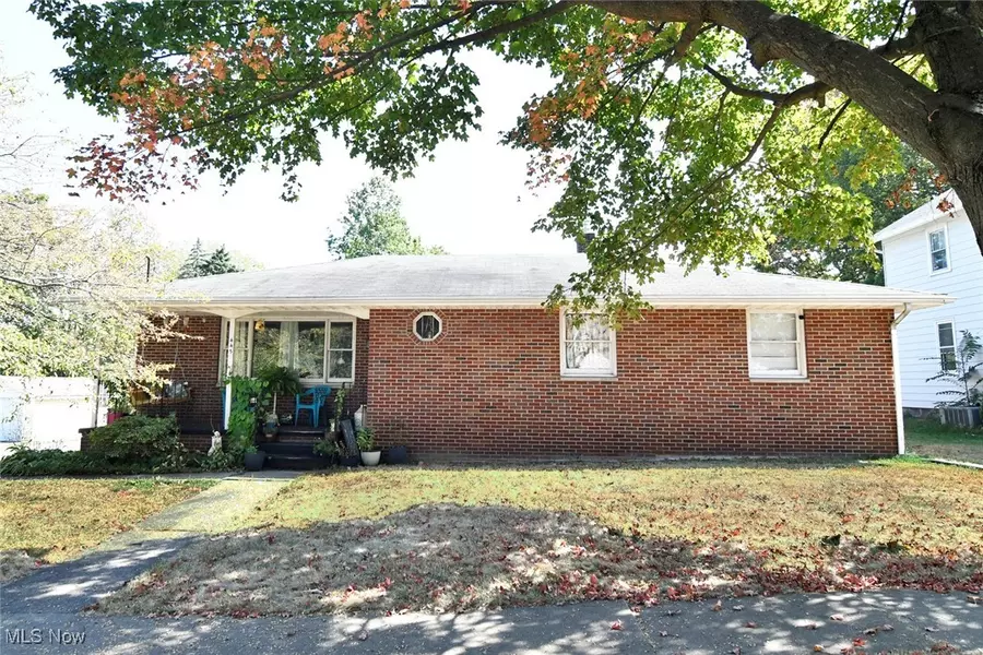 445 High ST, Doylestown, OH 44230