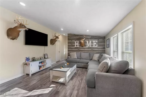 Canfield, OH 44406,7518 Youngstown Salem RD