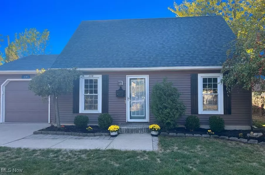 110 Oakwood DR, Avon Lake, OH 44012