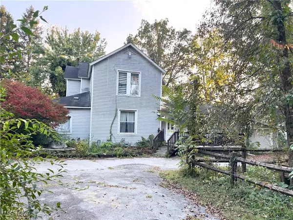 Lowellville, OH 44436,825 Youngstown Lowellville RD