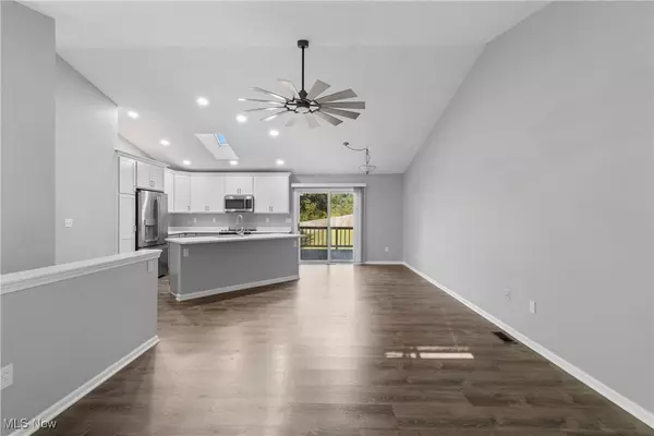 Medina, OH 44256,4856 Debbie DR