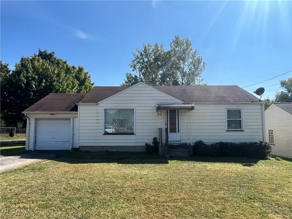 451 Powers AVE,  Girard,  OH 44420