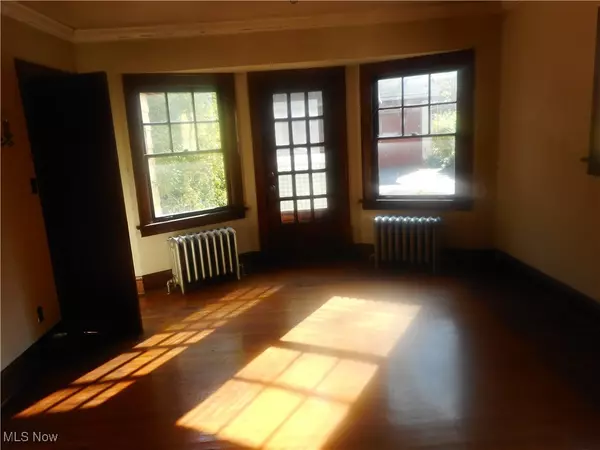 Shaker Heights, OH 44120,3305 Enderby RD