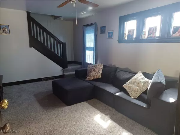 Warren, OH 44485,983 Garden ST NW