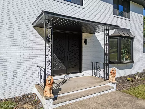 Brecksville, OH 44141,6713 Farview RD