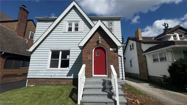 Cleveland Heights, OH 44121,3837 Woodridge RD
