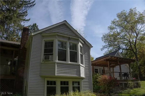 Chagrin Falls, OH 44023,8145 Chagrin RD