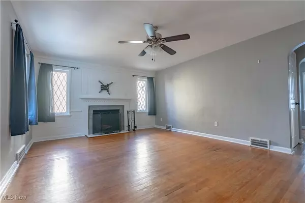 Massillon, OH 44646,418 Korman AVE NE