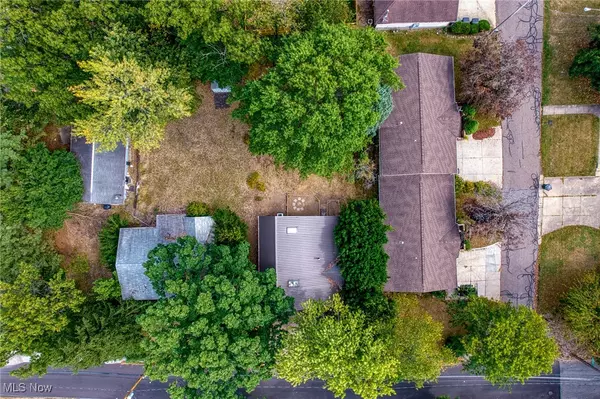 Akron, OH 44310,1361 Brownstone AVE