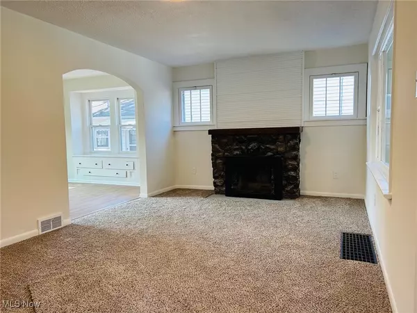 Akron, OH 44314,1266 Kohler AVE