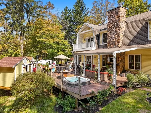 Akron, OH 44333,720 N Cleveland Massillon RD