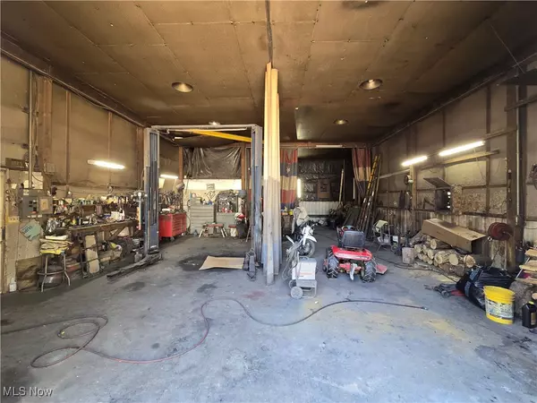 Parkersburg, WV 26104,11674 Emerson AVE