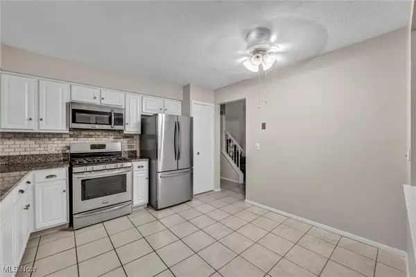 Fairview Park, OH 44126,22534 Bard AVE