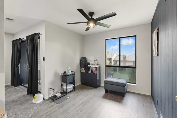 Northfield, OH 44067,6280 Greenwood #105