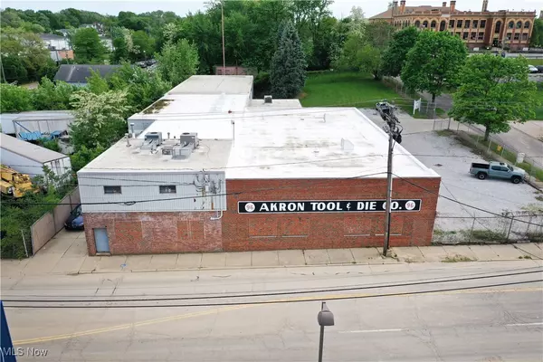 96 E Miller AVE, Akron, OH 44301